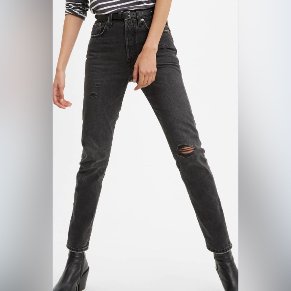 Levi’s Original 501 skinny high rise jeans.